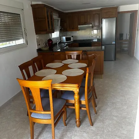 Проживание в семье Casa Iria *